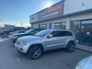 2011 Jeep Grand Cherokee IV (WK2), серебристый, 1645000 рублей, вид 3