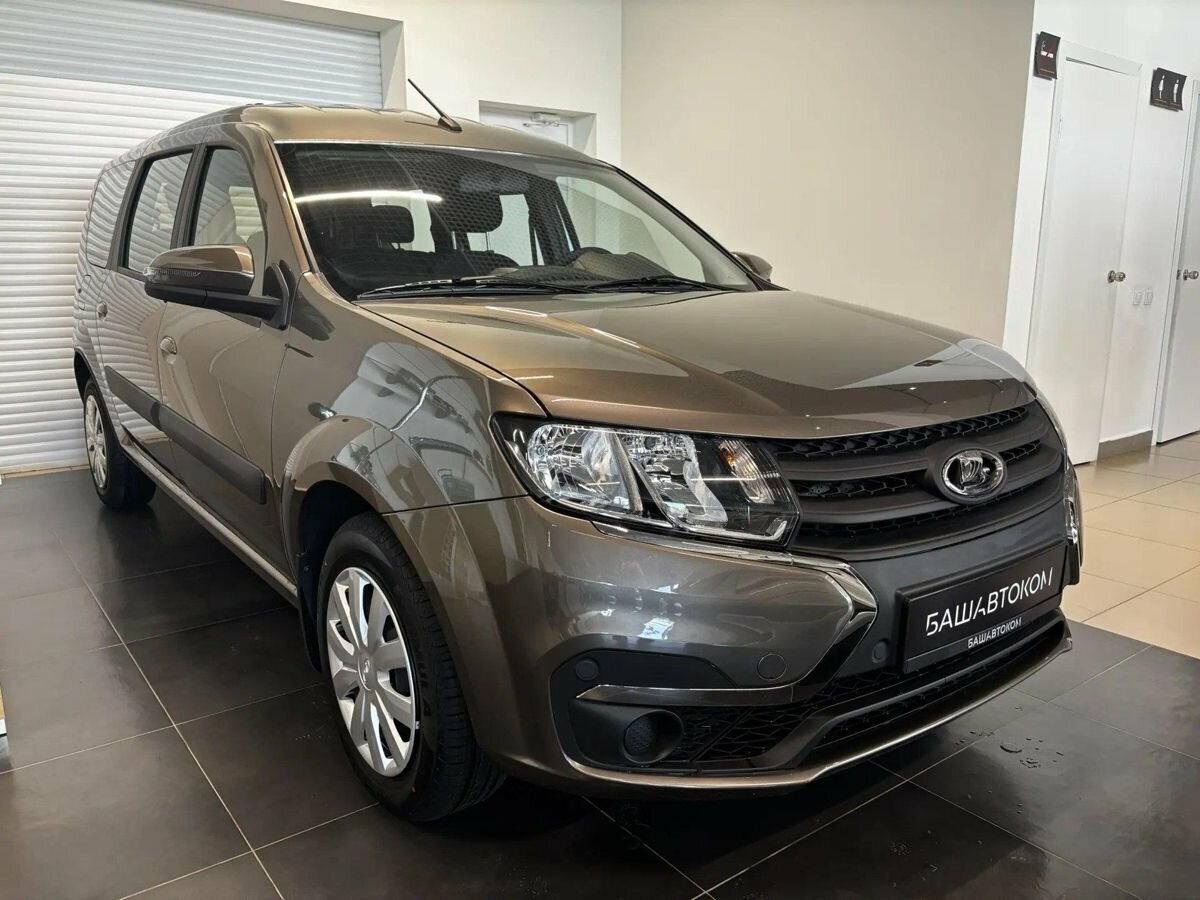 Открыть фотографии: Lada (ВАЗ) Largus I Рестайлинг