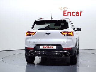 2021 Chevrolet TrailBlazer III, белый, 1450071 рублей, вид 4