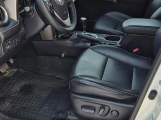 2016 Toyota RAV4 IV (XA40) Рестайлинг, белый, 2500000 рублей, вид 4
