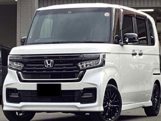 2022 Honda N-BOX II Рестайлинг, белый