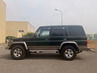 2001 Toyota Land Cruiser 70 Series, зелёный, 2200000 рублей, вид 2