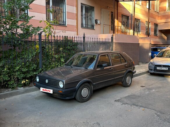 1987 Volkswagen Golf II, серый, 390000 рублей - вид 1