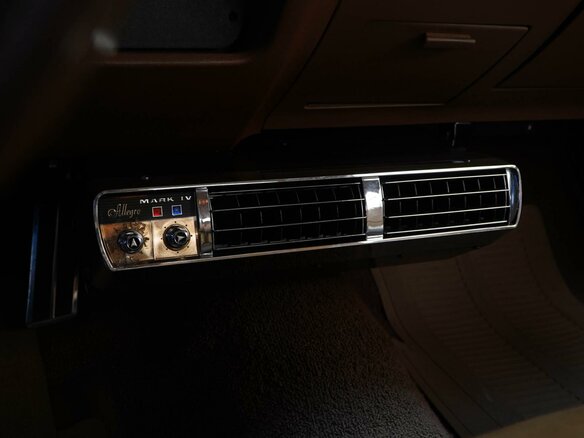 1968 Dodge Polara IV, коричневый, 5899999 рублей - вид 9