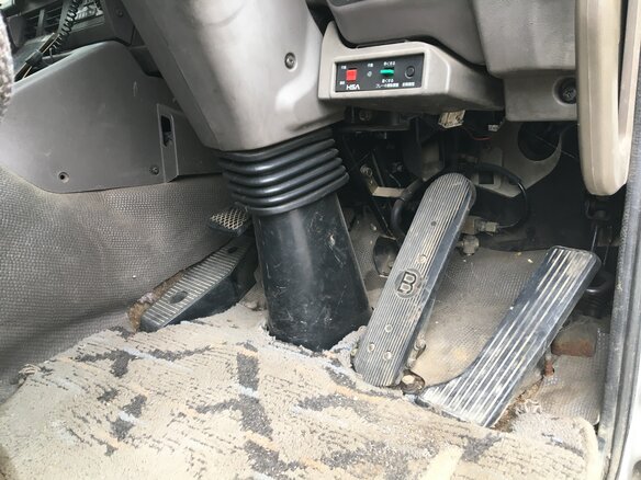 1993 Isuzu Giga (C-series), зелёный, 1500000 рублей - вид 18
