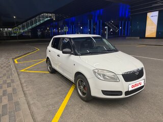 2009 Skoda Fabia II, белый, 400000 рублей, вид 3