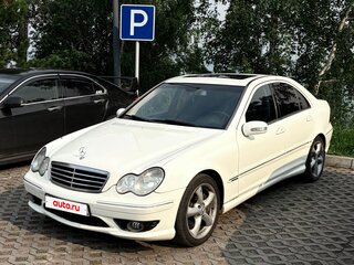 2005 Mercedes-Benz C-Класс 230 II (W203) Рестайлинг, белый, 1200000 рублей, вид 1