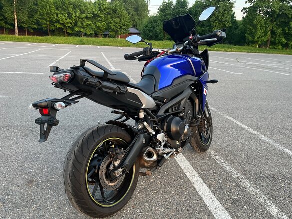 2017 Yamaha MT-09 Tracer (FJ-09), синий, 720000 рублей - вид 10