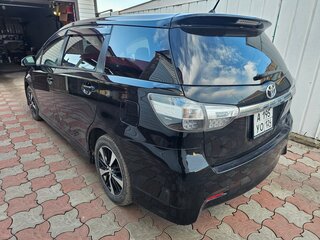 2013 Toyota Wish II Рестайлинг, чёрный, 1550000 рублей, вид 4