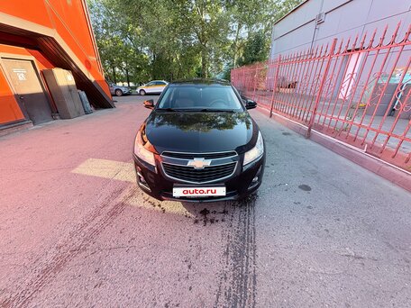 2015 Chevrolet Cruze I Рестайлинг, чёрный, 730000 рублей, вид 3