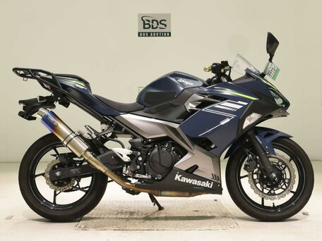 2021 Kawasaki Ninja 400, синий, 695000 рублей, вид 2