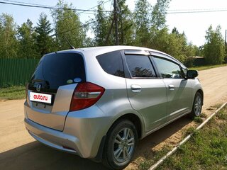 2011 Honda Fit II, серебристый, 870000 рублей, вид 4