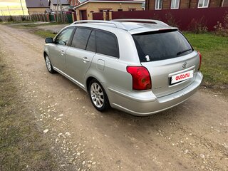 2005 Toyota Avensis II, серебристый, 600000 рублей, вид 3
