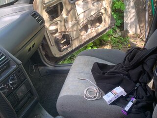 2004 Lada (ВАЗ) 2110, серебристый, 75000 рублей, вид 4