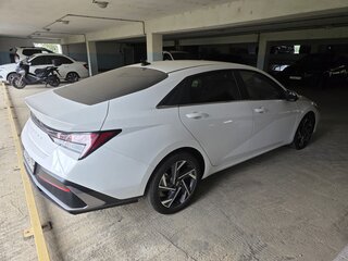 2023 Hyundai Elantra VII (CN7), белый, 2200000 рублей, вид 4