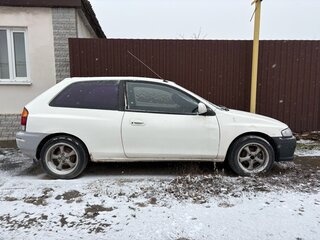 1998 Mazda Familia VII (BH), белый, 200000 рублей, вид 3