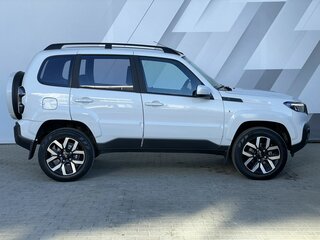2026 Lada (ВАЗ) Niva Travel I Рестайлинг, белый, 1659000 рублей, вид 4