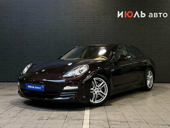 2011 Porsche Panamera 4 I, красный, 2350000 рублей