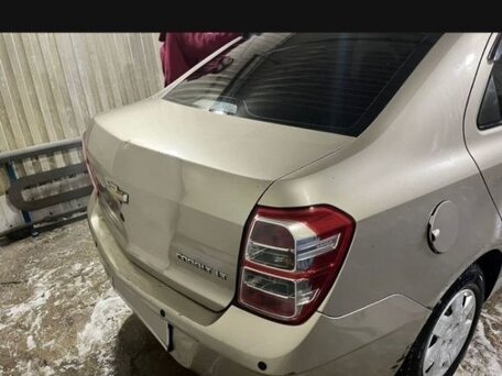 2013 Chevrolet Cobalt II, жёлтый, 250000 рублей, вид 4