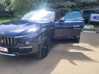 2019 Maserati Levante Diesel I, синий, 5000000 рублей, вид 2