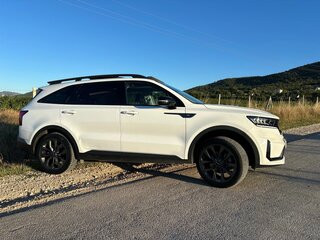 2022 Kia Sorento IV, белый, 4250000 рублей, вид 3
