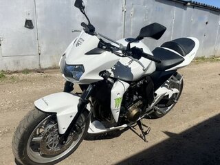 2005 Kawasaki Z 750, белый, 398500 рублей, вид 2