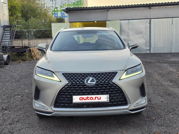 2021 Lexus RX 300 IV Рестайлинг, коричневый, 3800000 рублей - вид 1
