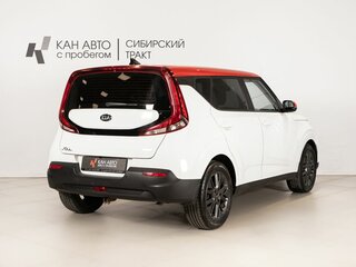 2021 Kia Soul III, белый, 2185000 рублей, вид 3