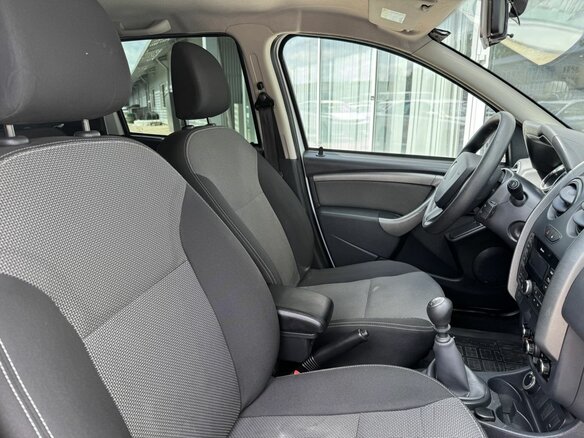 2017 Renault Duster I Рестайлинг, белый, 1485000 рублей - вид 10