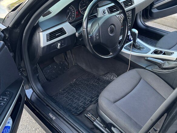 2010 BMW 3 серии 318i V (E90/E91/E92/E93) Рестайлинг, чёрный - вид 6