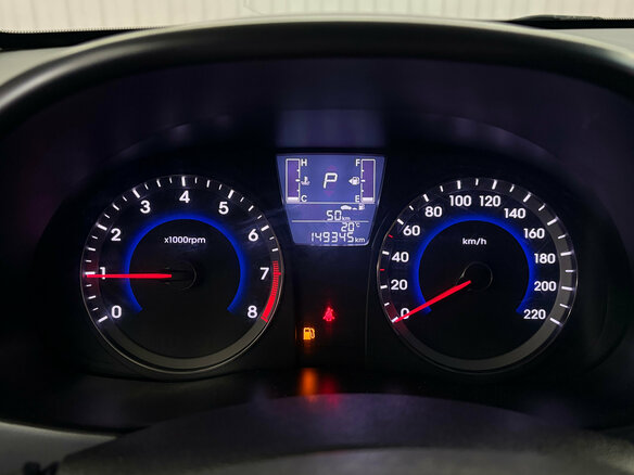 2015 Hyundai Solaris I Рестайлинг, белый, 1047000 рублей - вид 9