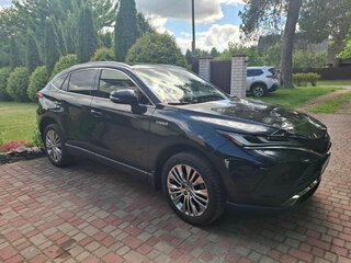 2021 Toyota Venza II, чёрный, 2650000 рублей, вид 2