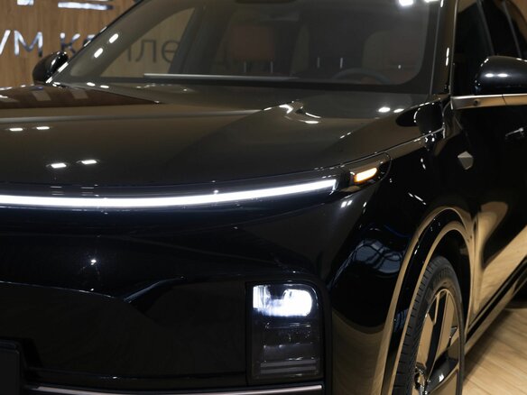 2025 Li Auto (Lixiang) L9 52.3 kWh I Рестайлинг, чёрный, 11990000 рублей - вид 13