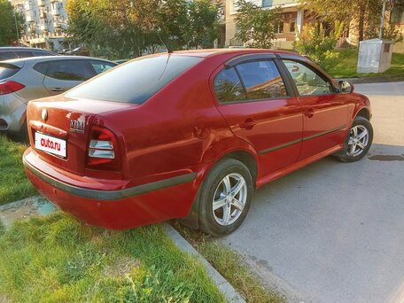 2010 Skoda Octavia I (A4) Рестайлинг, красный, 440000 рублей, вид 3