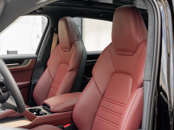 2026 Porsche Cayenne GTS III Рестайлинг, чёрный, 24900000 рублей - вид 21
