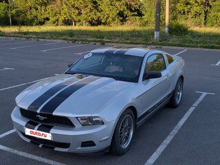 2010 Ford Mustang V Рестайлинг, серый, 1999999 рублей, вид 2