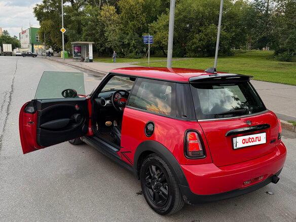 2012 Mini Hatch One II (R56) Рестайлинг, красный - вид 5