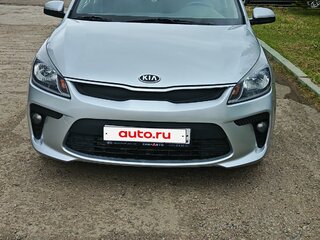 2019 Kia Rio IV, серебристый, 1300000 рублей, вид 2