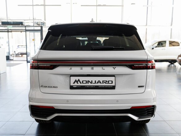 2026 Geely Monjaro I Рестайлинг, белый, 4954990 рублей - вид 4