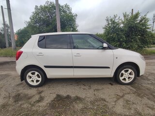 2008 Skoda Fabia II, белый, 410000 рублей, вид 3