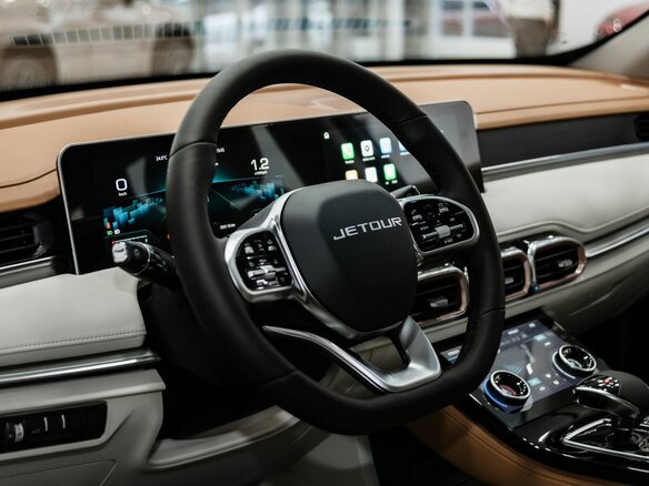2026 Jetour X70+ I Рестайлинг, серый, 3399000 рублей - вид 12