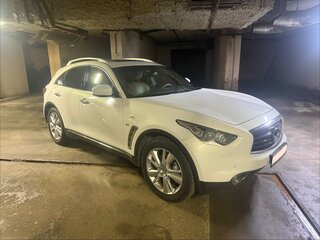 2017 Infiniti QX70, белый, 2950000 рублей, вид 2