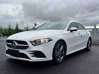 2022 Mercedes-Benz A-Класс 180 Long IV (W177) Рестайлинг, белый, 1500000 рублей, вид 1