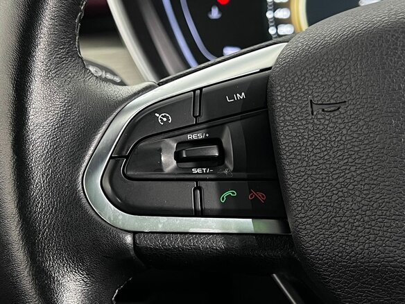 2023 Geely Coolray I, серый, 1950000 рублей - вид 16