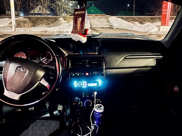 2014 Lada (ВАЗ) Priora I Рестайлинг, серебристый, 350000 рублей - вид 8