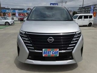 2023 Nissan Serena VI (C28), серебристый, 2100000 рублей, вид 3