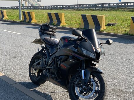 2008 Honda CBR 600RR, чёрный, 700000 рублей, вид 1