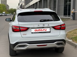 2024 Lada (ВАЗ) Vesta SW Cross I Рестайлинг (NG), белый, 1840000 рублей, вид 3