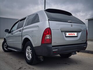 2008 SsangYong Actyon Sports I, серебристый, 900000 рублей, вид 4