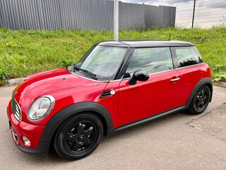2011 Mini Hatch Cooper II (R56) Рестайлинг, красный, 970000 рублей, вид 1
